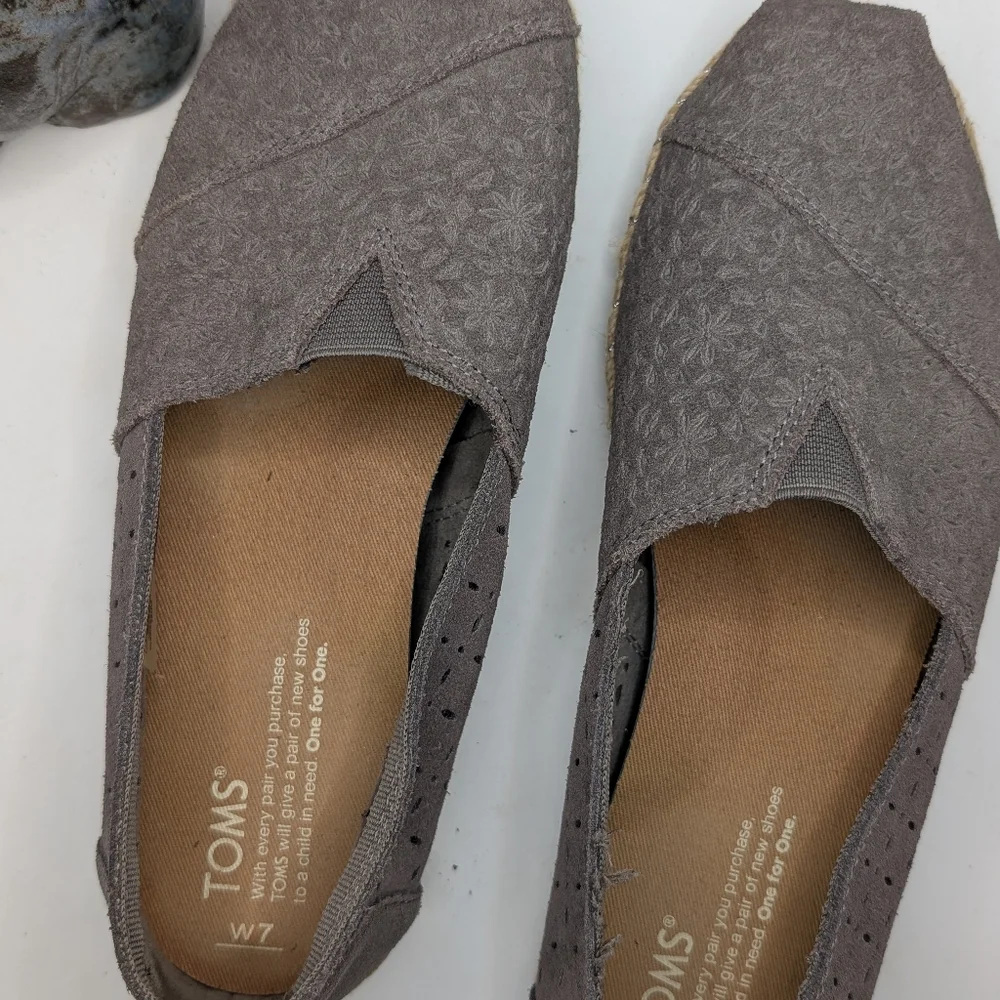 Toms Gray Slip-On‎ Shoes